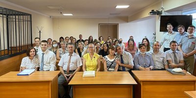 Defendants with their families and friends shortly before the verdict was announced (Saransk, August 2022)