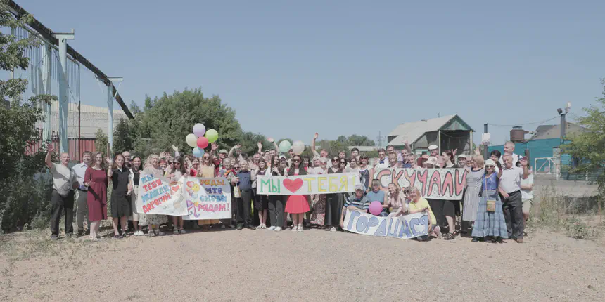 On the day of Yuriy Savelyev’s release from the penal colony, he was met by a large group of supporters