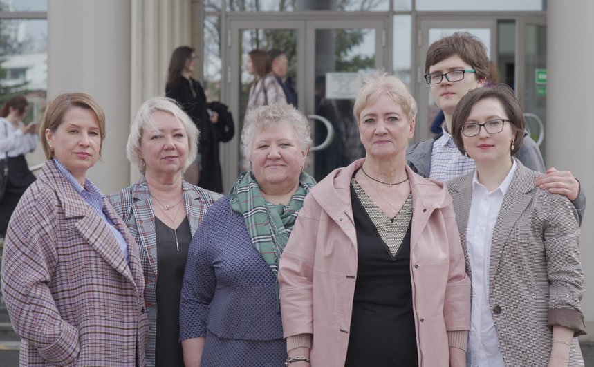 Верующих пришли поддержать члены их семьей