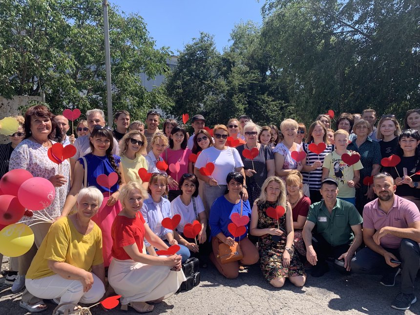 알렉산드르 파르코프는 유형지를 떠날 때 친구들을 만났습니다 , 8월 9, 2024