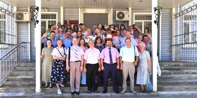 The believers, their friends and relatives in front of the courthouse, July 2025