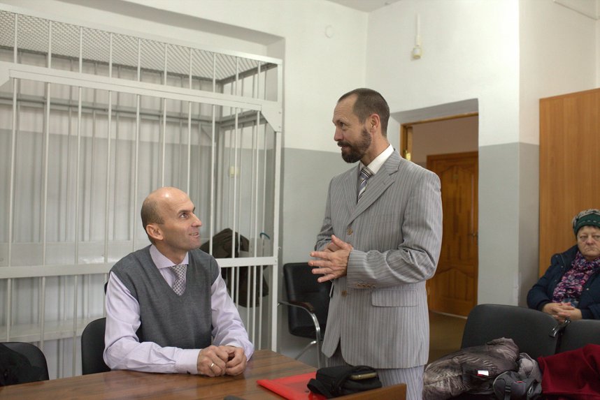 The cases of Viktor Spirichev (left) and Sergey Dvurechenskiy (right) are based on testimony from "Pastor." Both were sentenced on the same day: 2 years suspended. Vyselki, December 2025.